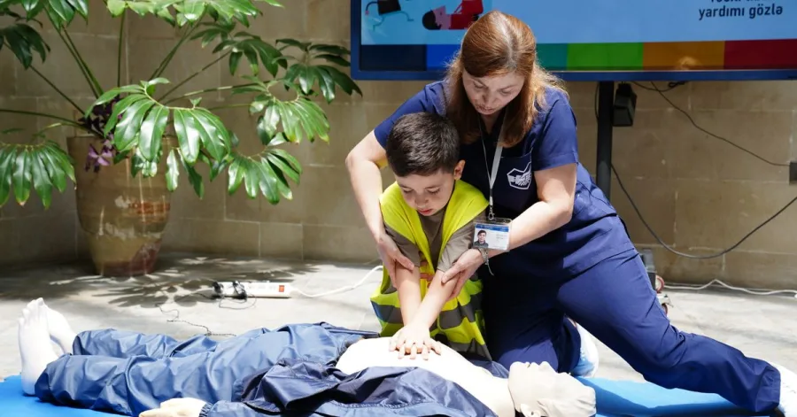 Frissen elkészült termékek halmaza a berendezésről a műhelyi szalonban